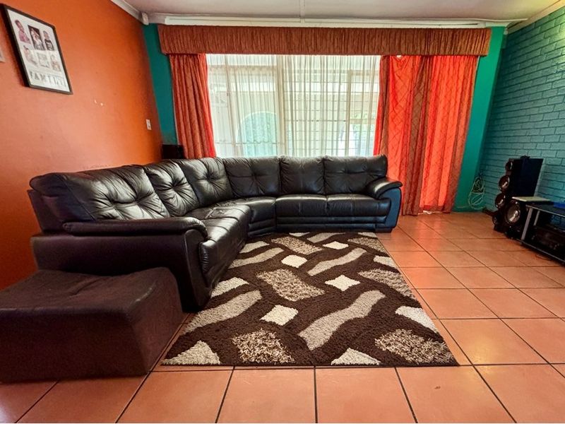 House For Sale in Sasolburg Ext 23, Sasolburg - Photo 3