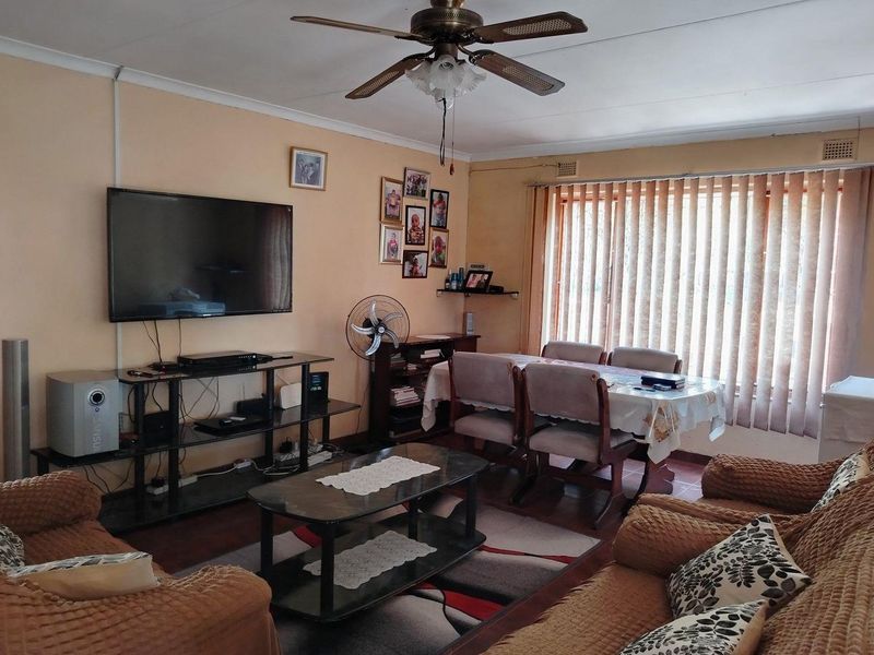 3 Bedroom Freestanding House for Sale in Verulam, KwaZulu Natal - Photo 10
