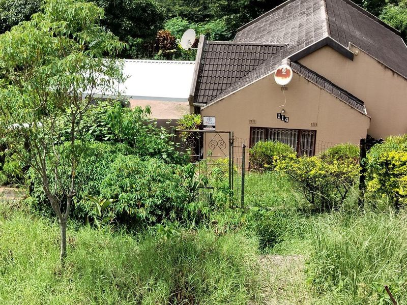 3 Bedroom Freestanding House for Sale in Verulam, KwaZulu Natal - Photo 2