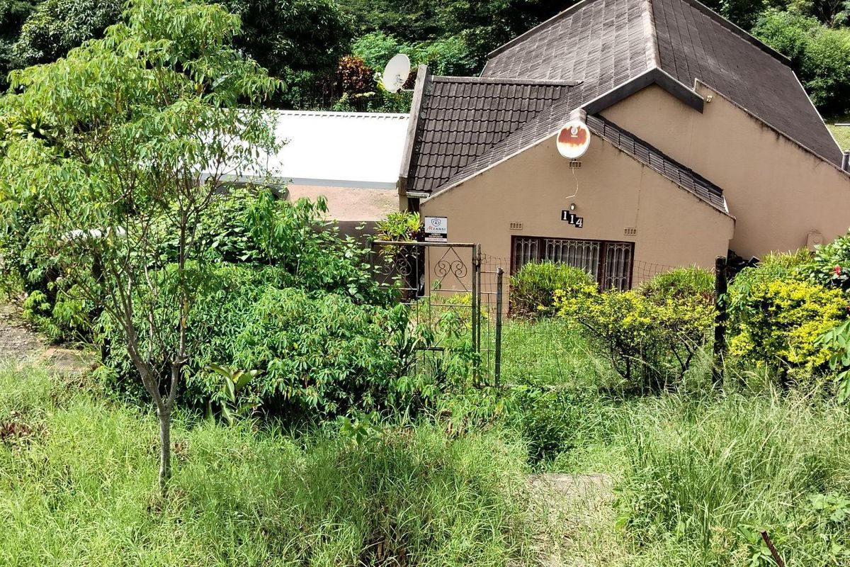 3 Bedroom Freestanding House for Sale in Verulam, KwaZulu Natal - Photo 2