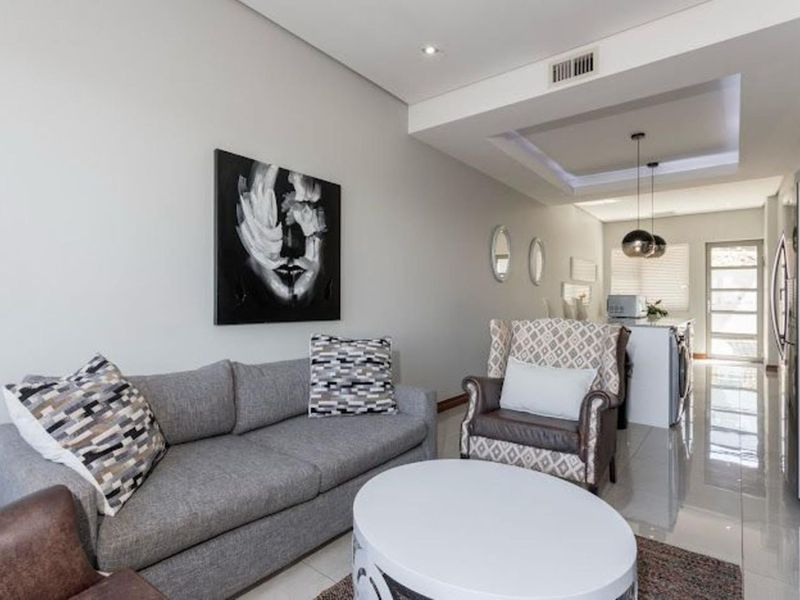 Fully Furnished Apartment For Sale in Shakas Rock, Ballito, KwaZulu Natal - Photo 5