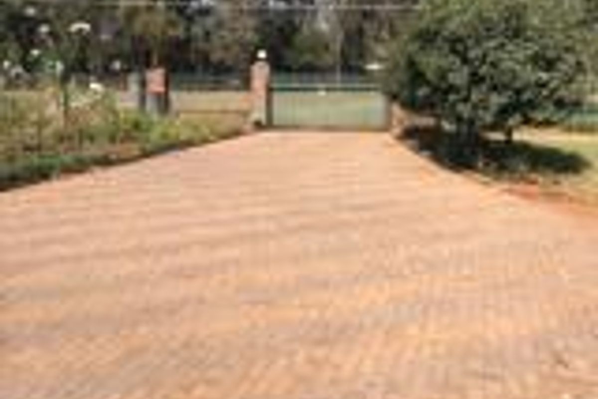 House For Sale in Henley On Klip, Meyerton - Photo 3