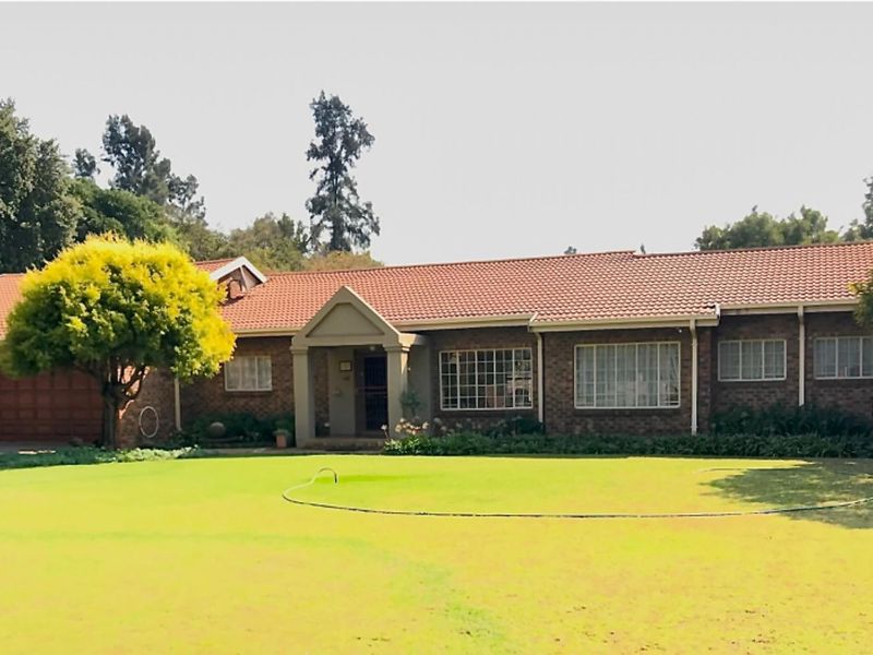 House For Sale in Henley On Klip, Meyerton - Photo 1