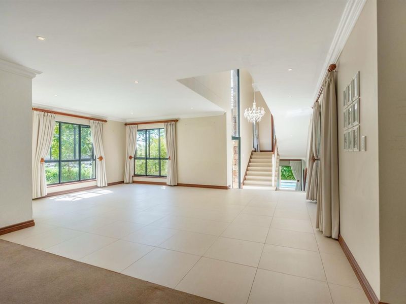 Exquisite Double-Storey Home with Timeless Elegance - Photo 10