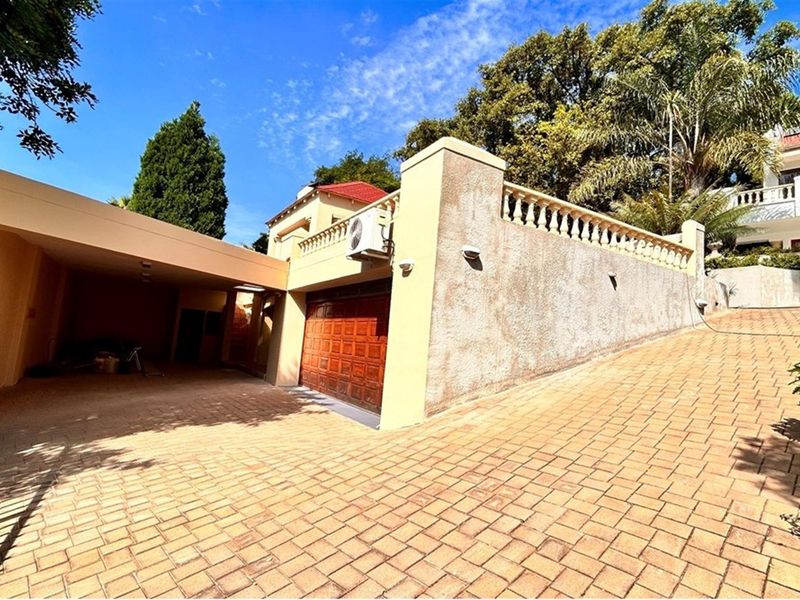 House For Sale in Waterkloof, Pretoria - Photo 4
