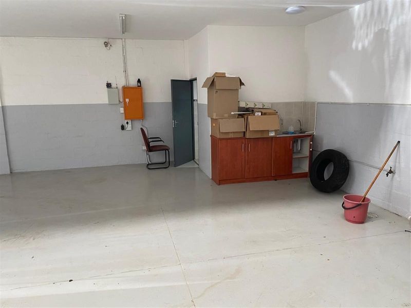 Warehouse For Sale in Cornubia, KwaZulu Natal - Photo 3