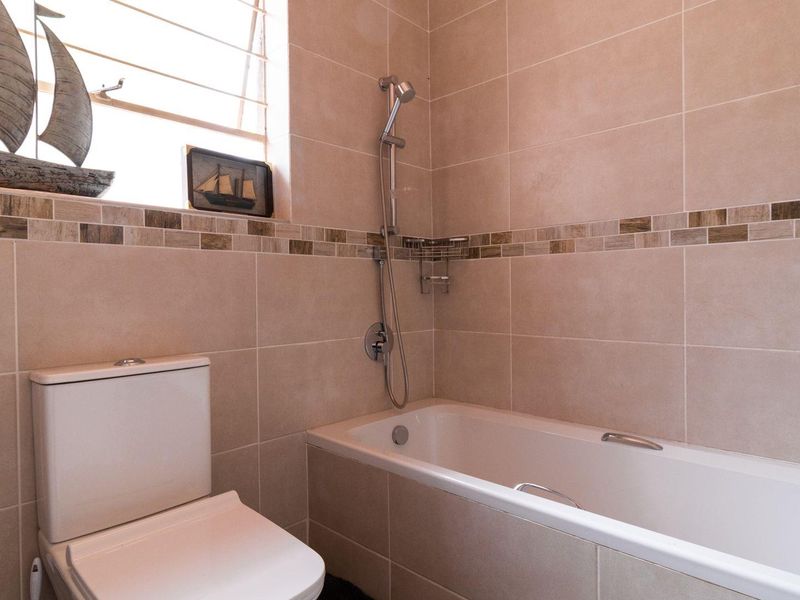 Spacious Home For Sale with an Income potential in Brackenhurst, Alberton - Photo 8