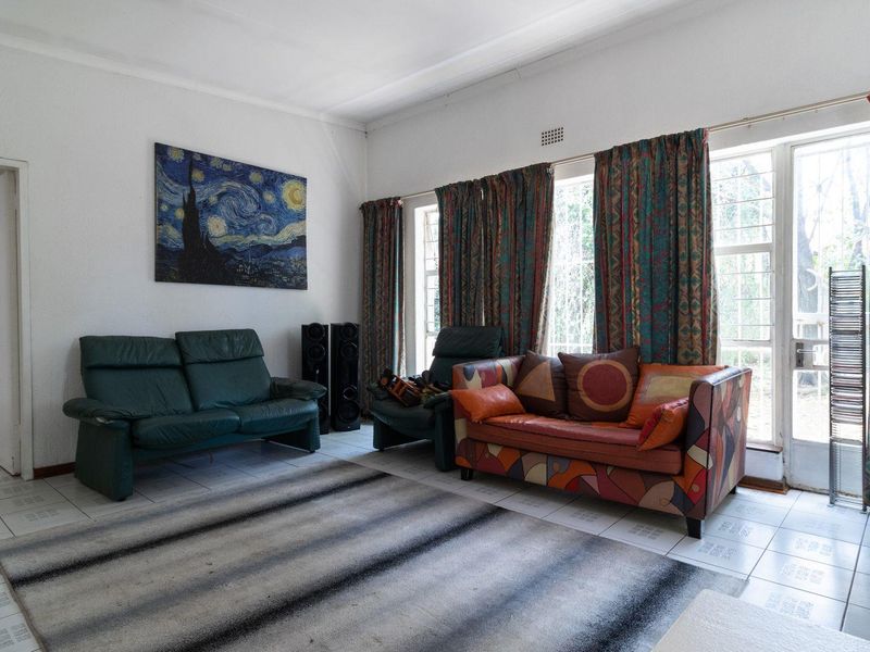 Spacious Home For Sale with an Income potential in Brackenhurst, Alberton - Photo 2