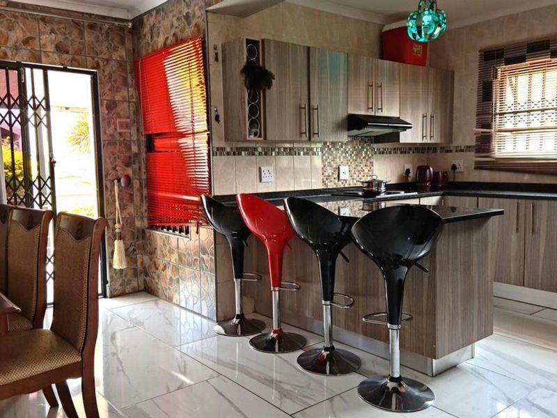 Townhouse For Sale in Aquapark, Tzaneen - Photo 4