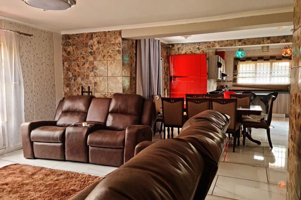 Townhouse For Sale in Aquapark, Tzaneen - Photo 3