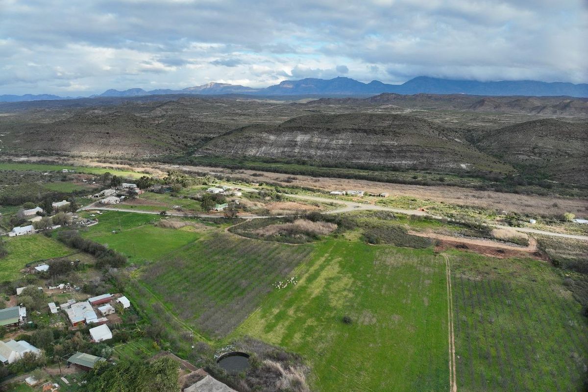 Farm For Sale in Van Wyksdorp, Ladismith - Photo 2