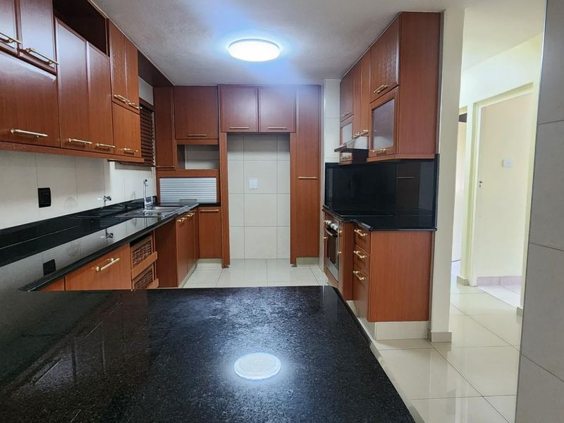 Townhouse For Sale in Umgeni Park, Durban North, KwaZulu Natal - Photo 2