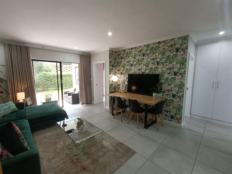 Stylish and Comfortable Garden Apartment in Emberton Estate - Photo 9