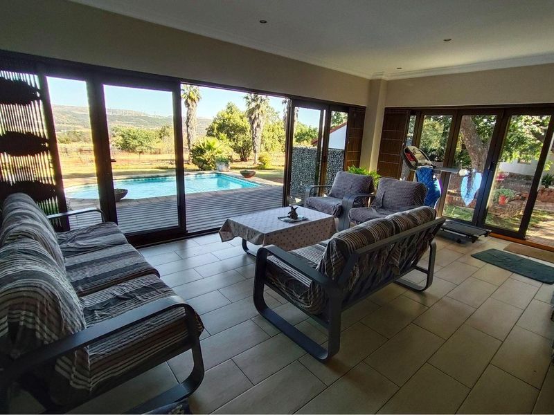 Farm For Sale in Hartbeespoort, North West - Photo 2