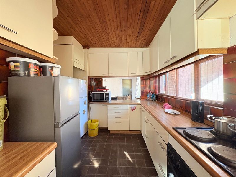 Rooms to Rent in House-Share in Brixton, Johannesburg - Photo 8