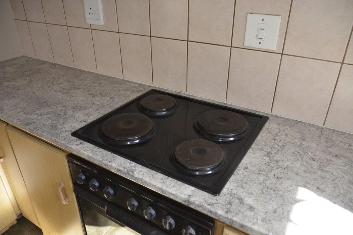 House For Sale in Deneysville - Photo 3