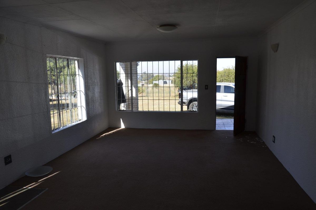 House For Sale in Deneysville - Photo 4