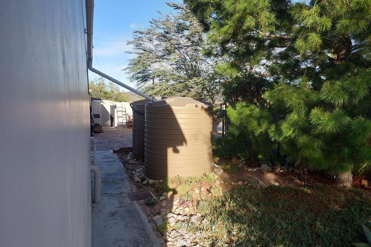 House For Sale in Ladismith - Photo 4