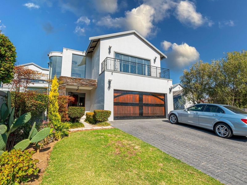 House For Sale in Waterfall Country Village, Midrand - Photo 2