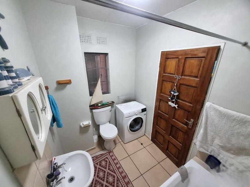 Townhouse for sale in Brentwood Park - Photo 7