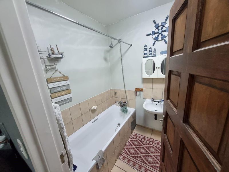Townhouse for sale in Brentwood Park - Photo 6
