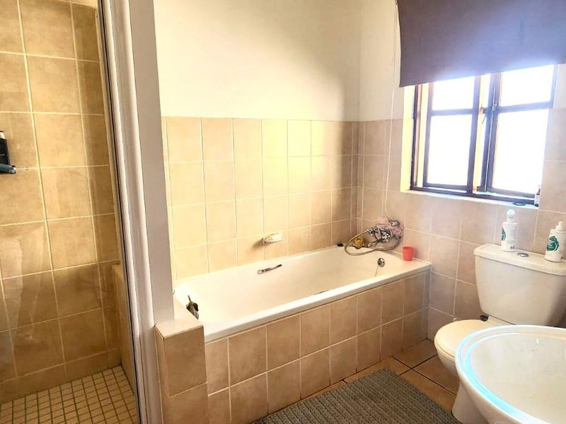 Townhouse To Rent in Plantations Estate, Hillcrest, KwaZulu Natal - Photo 8