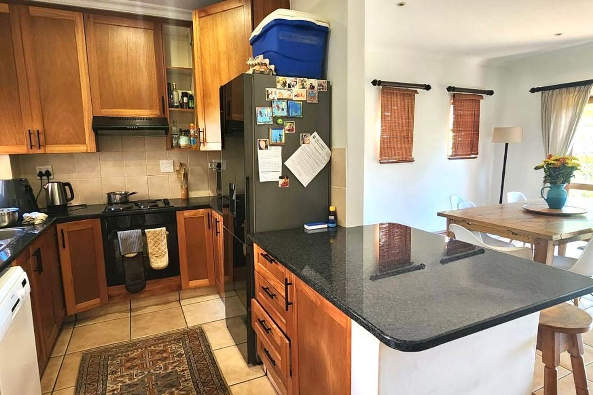 Townhouse To Rent in Plantations Estate, Hillcrest, KwaZulu Natal - Photo 2