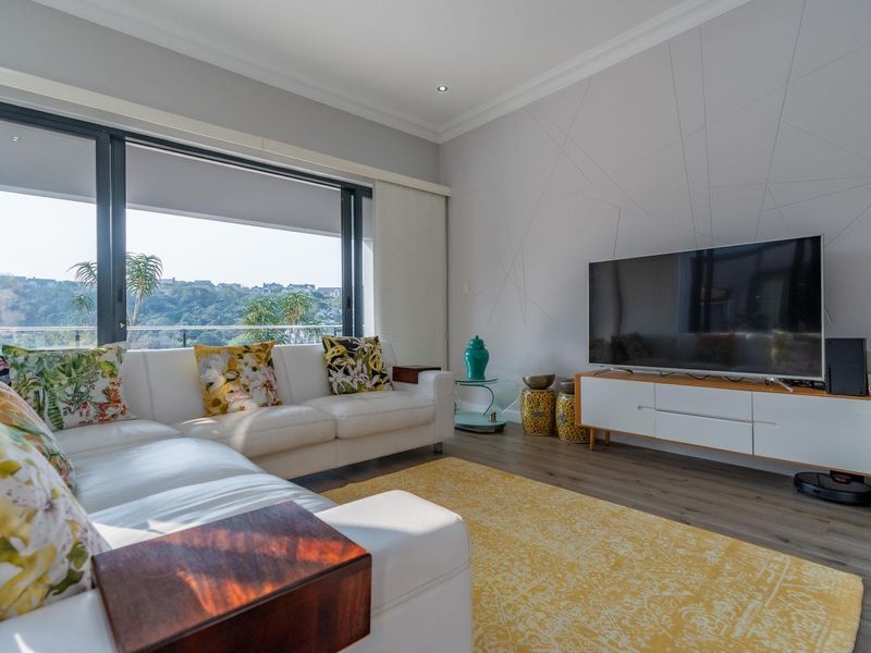 Luxurious North Facing Home - Photo 10
