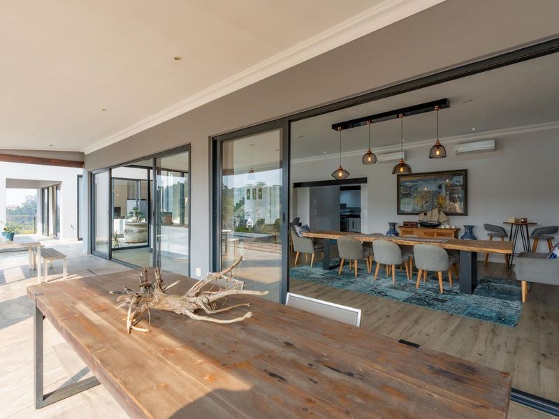 Luxurious North Facing Home - Photo 8