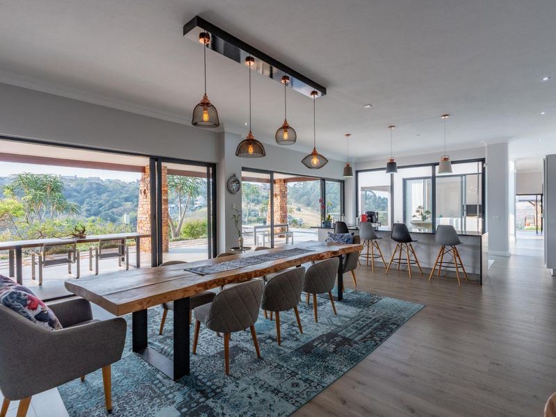 Luxurious North Facing Home - Photo 7
