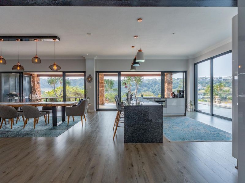 Luxurious North Facing Home - Photo 3