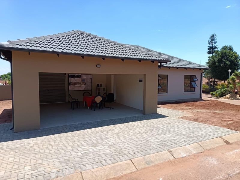 Development For Sale in Amandasig Akasia Gauteng - Photo 6