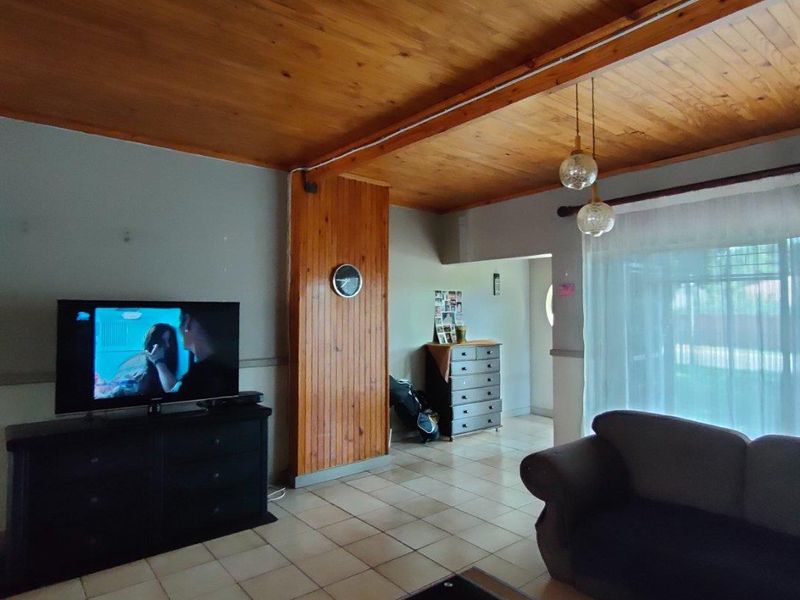 House For Sale in Dorandia, Pretoria - Photo 3