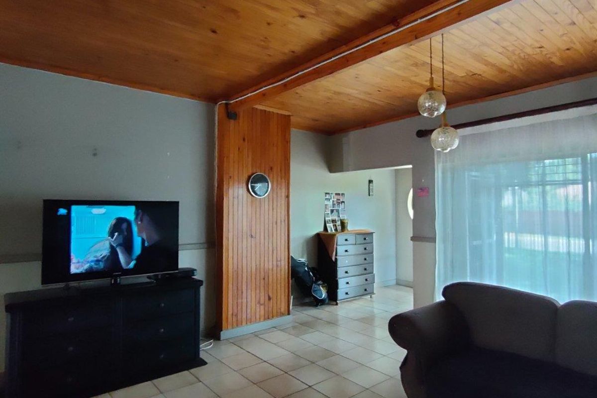 House For Sale in Dorandia, Pretoria - Photo 3