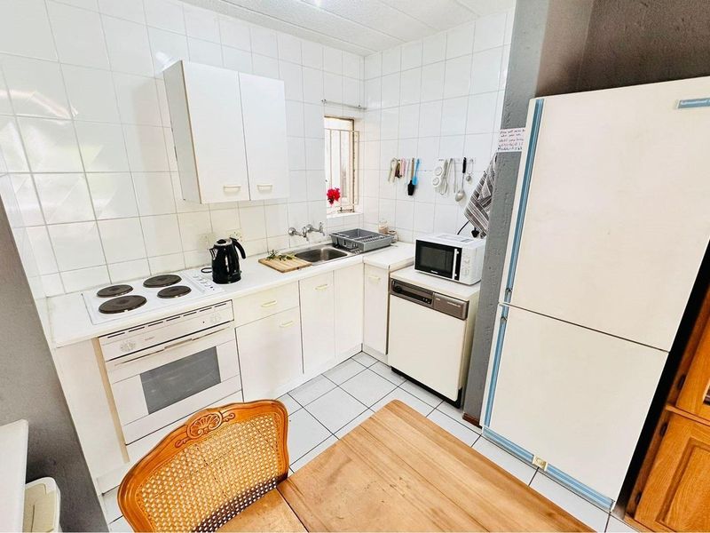 Apartment For Sale in Sandton - Photo 7