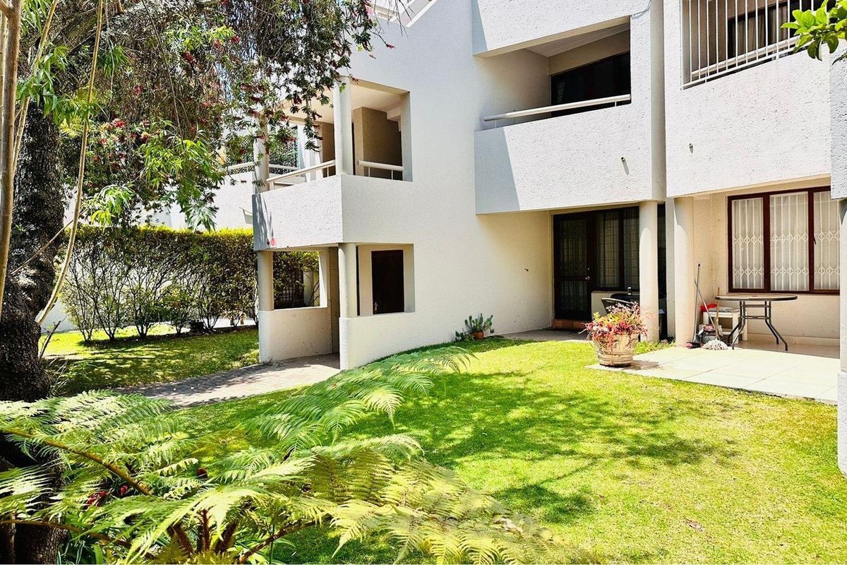 Apartment For Sale in Sandton - Photo 2