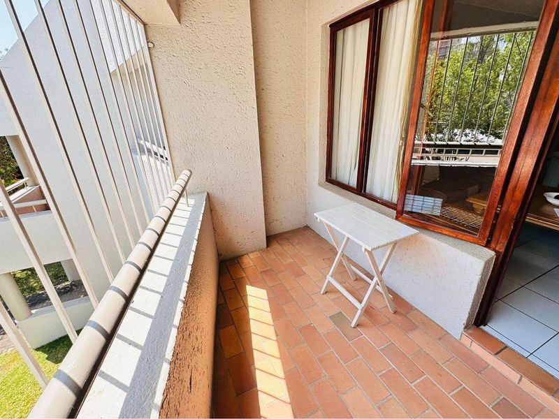 Apartment For Sale in Sandton - Photo 5