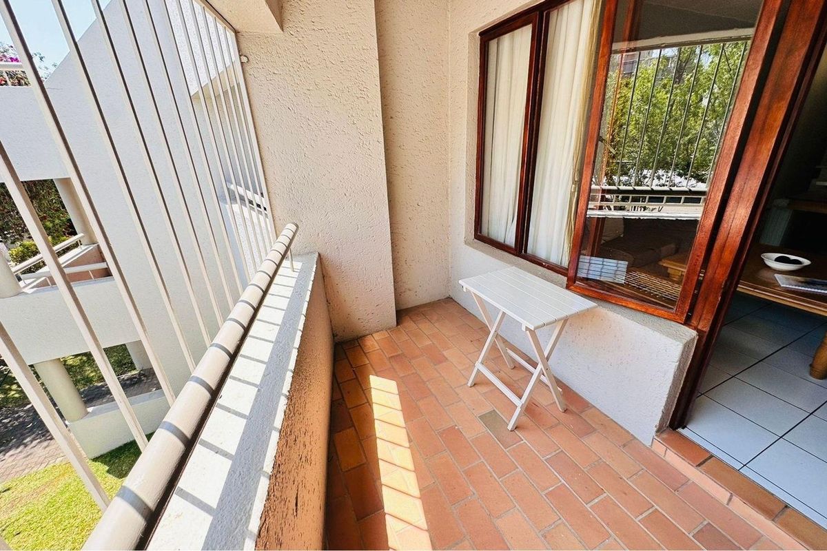 Apartment For Sale in Sandton - Photo 5