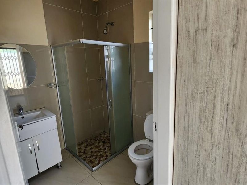 Cottage To Rent in Ferndale, Randburg - Photo 10