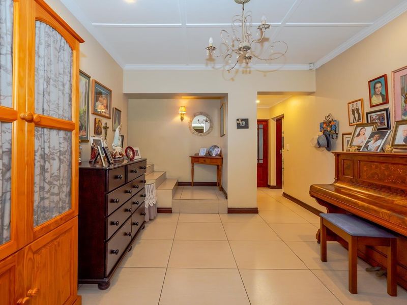 House For Sale in Durban North, Durban, KwaZulu Natal - Photo 4