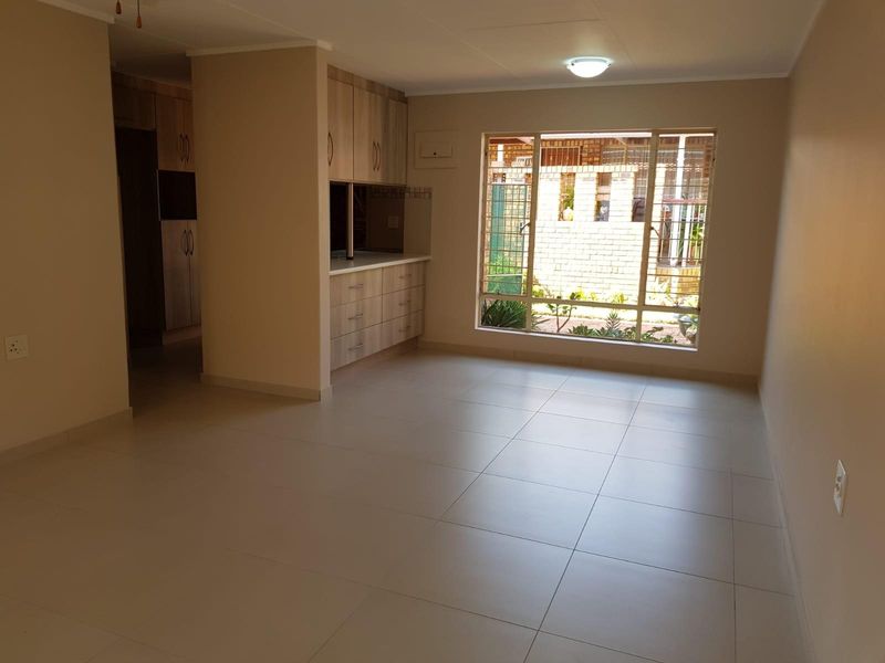 Retirement 2 Bedroom Unit For Sale in Amandasig, Akasia - Photo 9