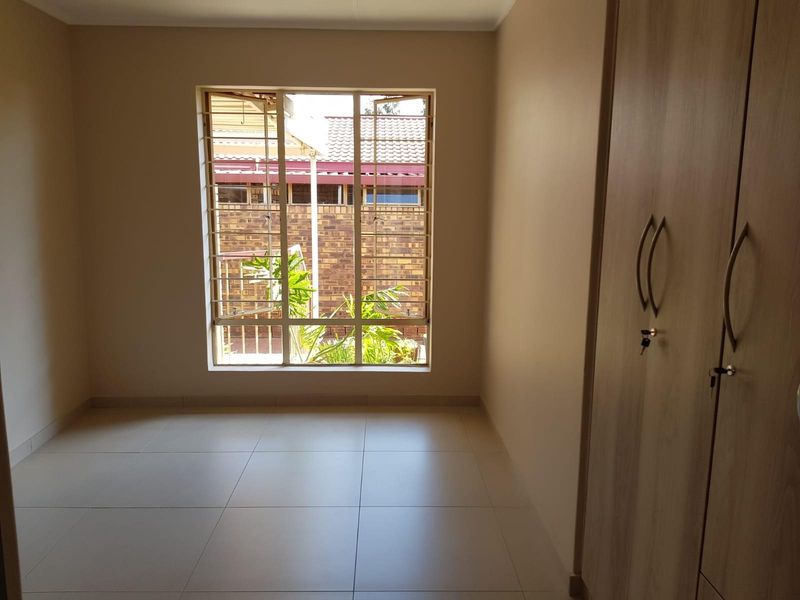 Retirement 2 Bedroom Unit For Sale in Amandasig, Akasia - Photo 3