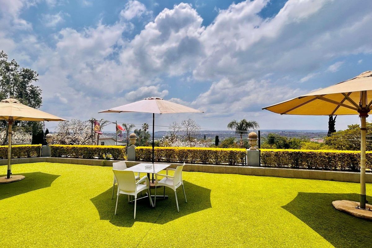 House For Sale in Groenkloof, Pretoria - Photo 2