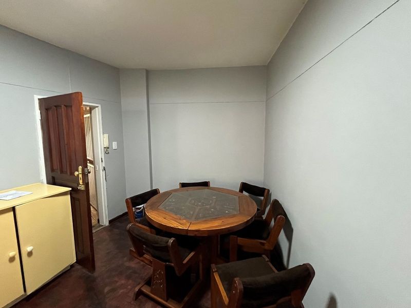 Apartment For Sale in Cyrildene, Johannesburg - Photo 7