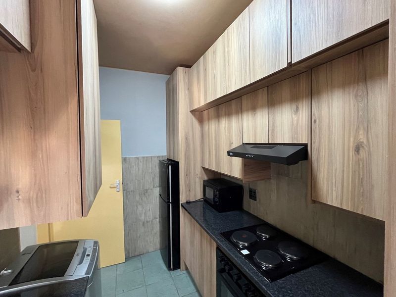 Apartment For Sale in Cyrildene, Johannesburg - Photo 2