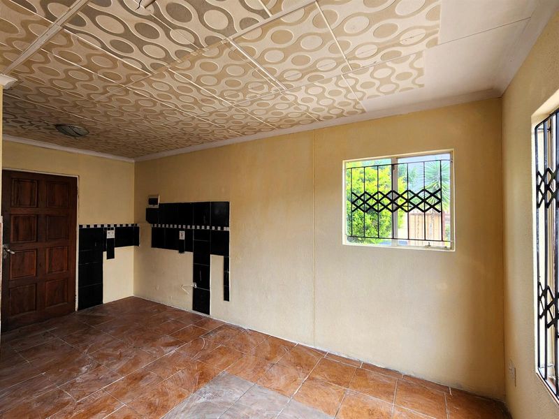 House For Sale in Gem Valley, Pretoria - Photo 8