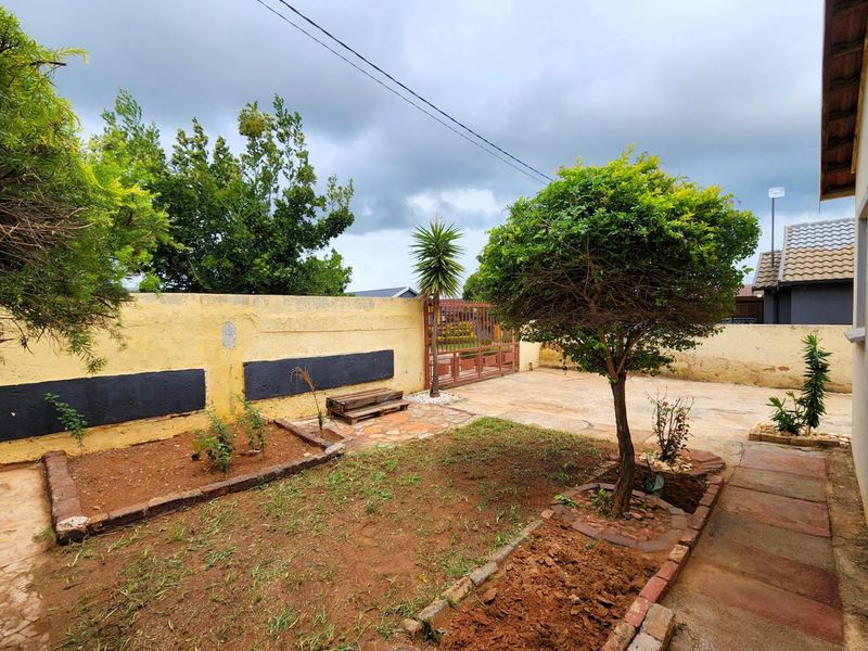 House For Sale in Gem Valley, Pretoria - Photo 5