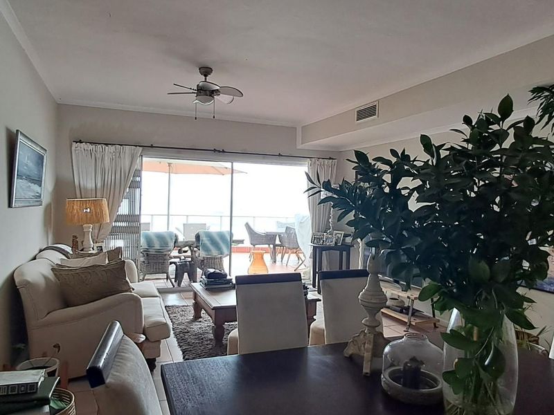 Beach Front Apartment For Sale in Umdloti Beach, Umdloti, KwaZulu Natal - Photo 5