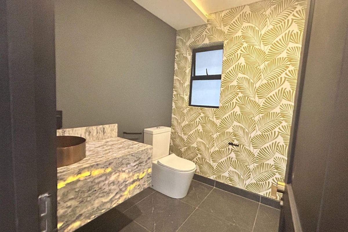 House For Sale in Waterkloof, Pretoria - Photo 5