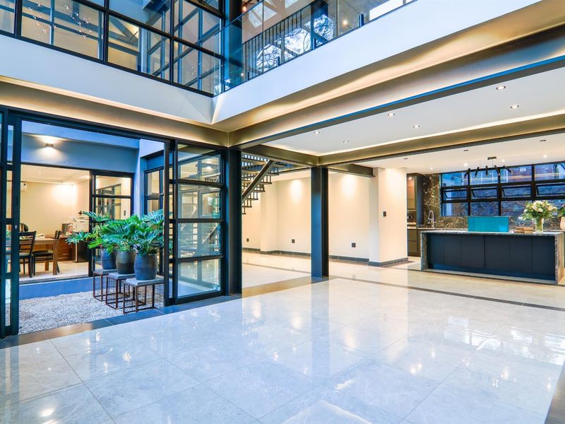 House For Sale in Waterkloof, Pretoria - Photo 4